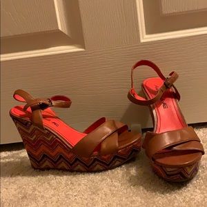 Tribal pattern wedges